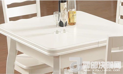 喜歡白色餐桌 但椅子該如何搭配？