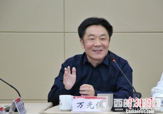 圖為山東師范大學(xué)副校長萬光俠在開幕式上發(fā)言?！≮w曉 攝