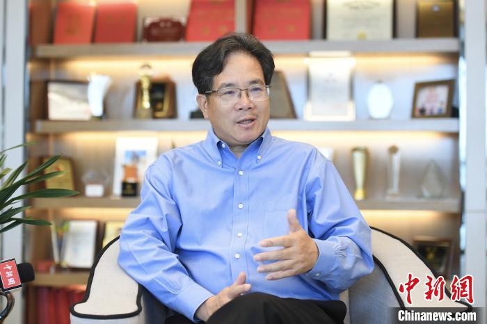 全國(guó)人大代表建議逐步禁止產(chǎn)、銷(xiāo)電子煙