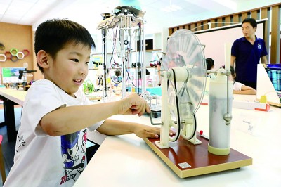 激勵創(chuàng)新，樹立“強(qiáng)國有我”鴻鵠志