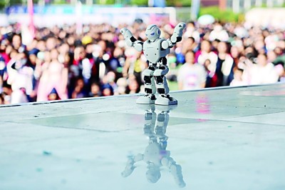 激勵創(chuàng)新，樹立“強(qiáng)國有我”鴻鵠志